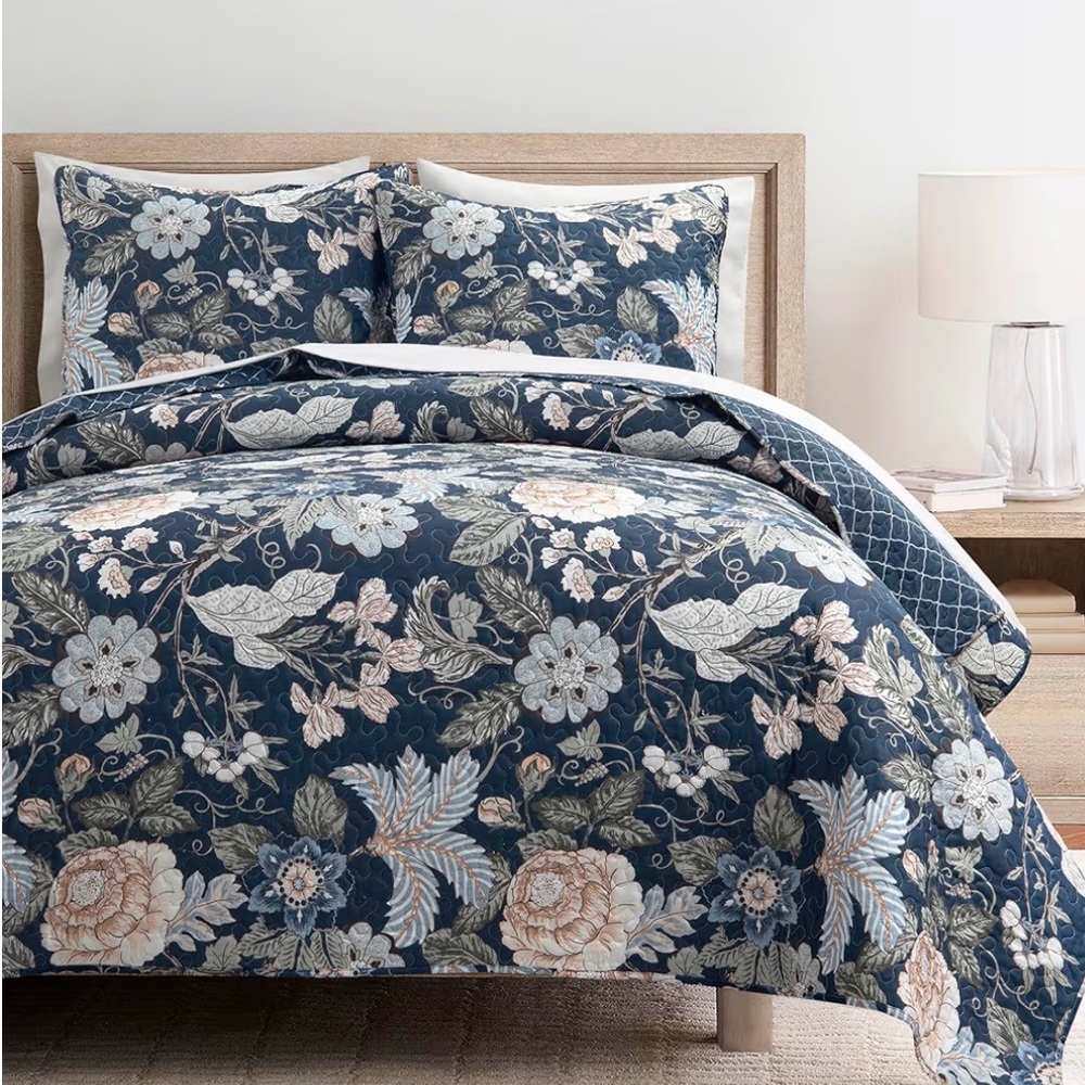Floral Navy and Cream Quilt Set by Lush.